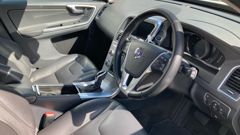 Volvo Xc60 D4 [190] SE Lux Nav 5dr Geartronic Diesel Estate